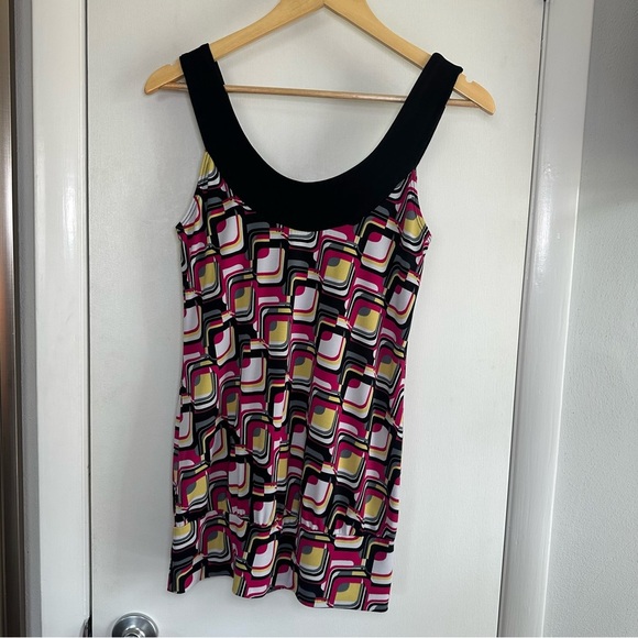 Heart Soul Y2K Tank Top. Size: Large. Geometric pink, black, and yellow. - Picture 4 of 7